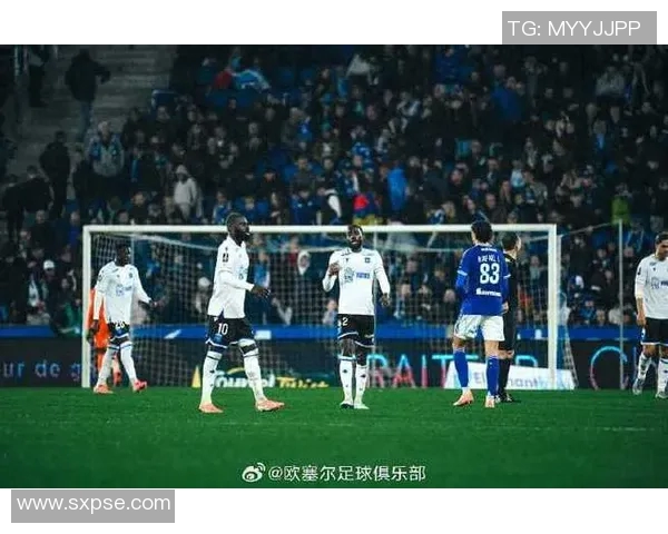 史特拉斯堡与卡昂的精彩对决揭示法甲联赛的激烈竞争与球队实力较量