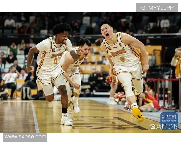 2015年CBA山西队与福建队激战回顾精彩瞬间与赛场亮点分析