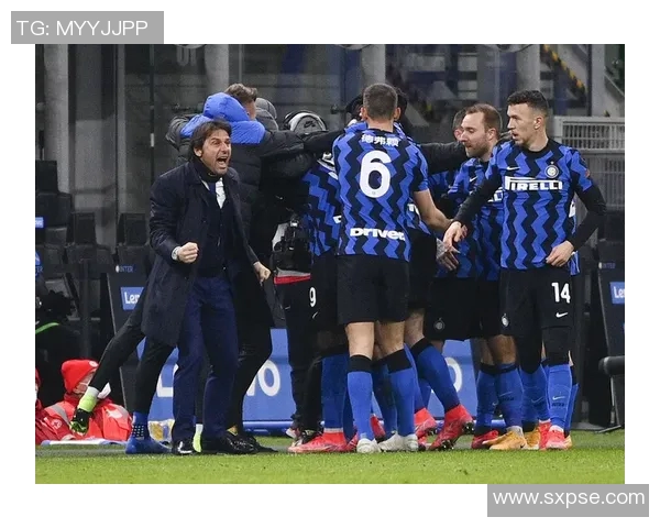 尤文图斯与AC米兰激战正酣当前比分揭晓引发球迷热议