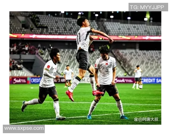 温哥华白帽与华盛顿联的激烈对决展现足球魅力与团队精神