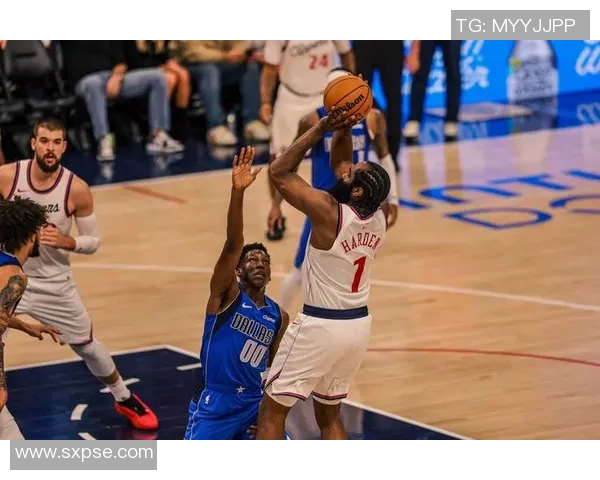 勇士与快船季后赛精彩对决全场录像回放尽享篮球盛宴