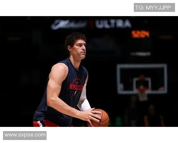 布鲁克洛佩斯:从篮筐之下的巨人到NBA赛场的传奇之路 布鲁克洛佩斯:从篮筐之下的巨人到NBA赛场的传奇之路