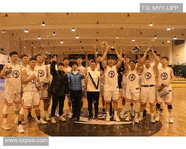 成都篮球队总决赛特别报道:从默默无闻到荣耀之路的奋斗历程 成都篮球队总决赛特别报道:从默默无闻到荣耀之路的奋斗历程