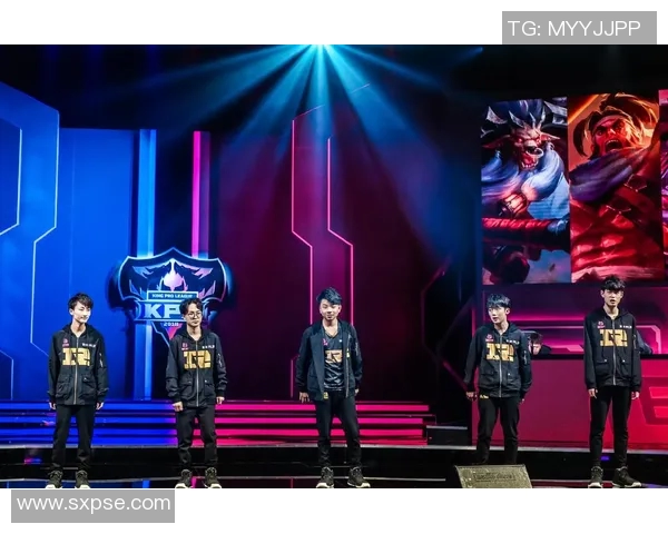 高校联赛特别报道：RNG团队拼搏历程与荣耀瞬间的深度剖析MBA